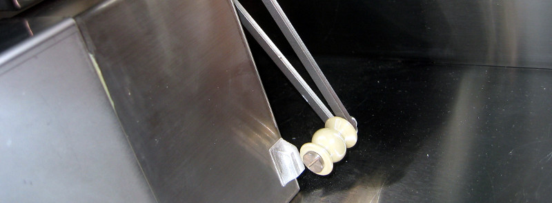 micro-sutures tensioning bar